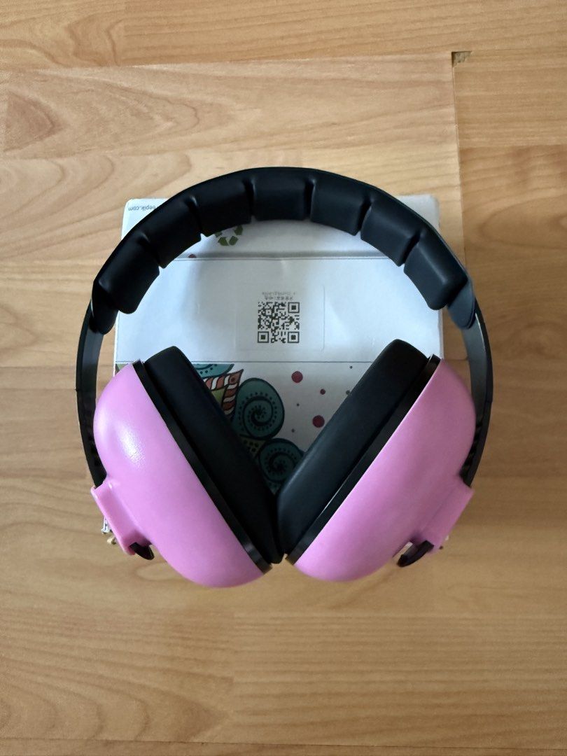 Baby earmuffs (Category: Headphones & Headsets) located in Cainta. Submitted by clarencegiven15 (Listing ID 1424788157, Image 1). Description: Baby earmuffs for baby’s hearing protection.
