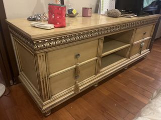 (Category: ) located in . Submitted by outletshopper (Listing ID 1424824843, Image 1). Description: .