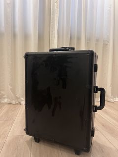 （分類：）位於 。 由 kokonis 提交（商品編號 1424795361，圖片 1）。簡介： 。