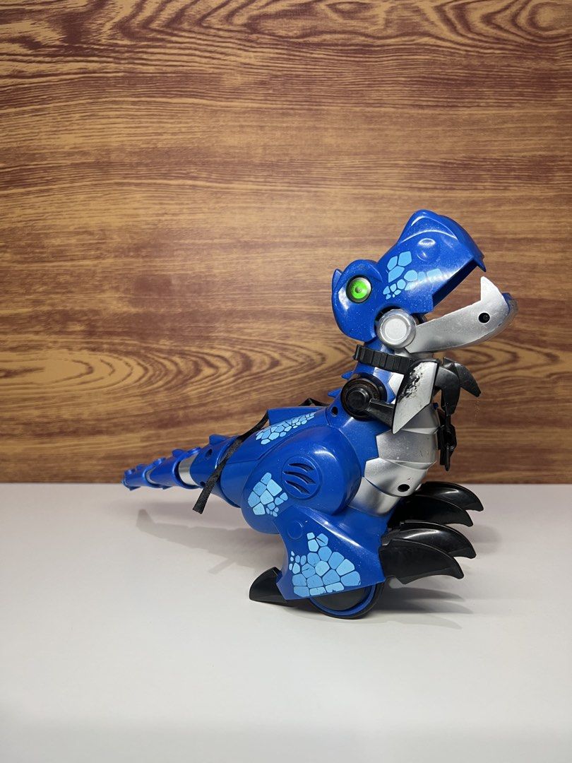 Blue Robotic Dinosaur Toy (Category: Interactive Toys) located in Bacoor. Submitted by momofkas1 (Listing ID 1424705604, Image 3). Description: 📌 working.