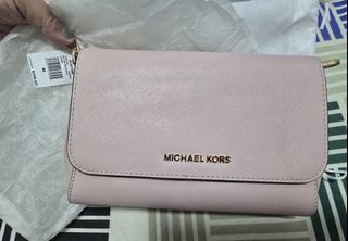 (Category: ) located in . Submitted by Pre_loved_ (Listing ID 1424837398, Image 1). Description: .