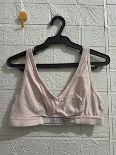 (Category: ) located in . Submitted by bvbthrifts (Listing ID 1424850047, Image 1). Description: .