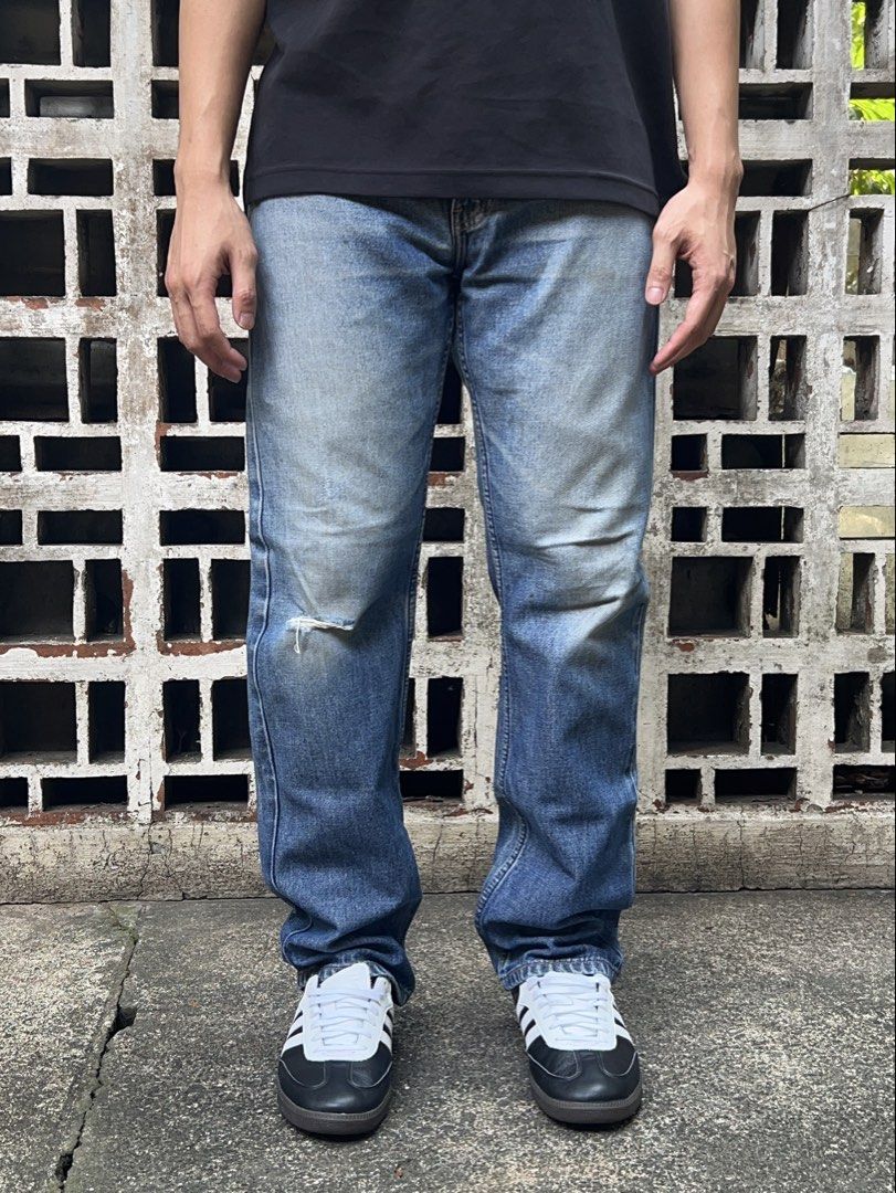 Chevingnon straight cut (Category: Jeans) located in Manila. Submitted by donjuan23 (Listing ID 1424881230, Image 3). Description: Chévingnon straight cut denim 📏 Waist: 32 - 34 📏 Length: 42 📏 Leg opening: 9 ₱450 only .
