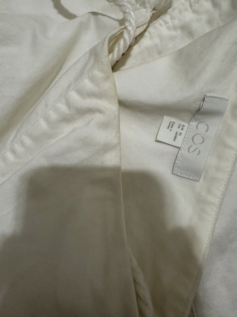 COS White Linen Dress (Category: Dresses) located in Caloocan City. Submitted by keanecleaned (Listing ID 1424841678, Image 3). Description: COS linen dress, well-used with light stain on front (can try bleaching it to remove it). :) .