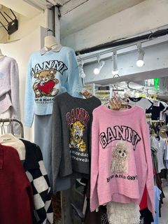 (Category: ) located in . Submitted by ayeka.finds (Listing ID 1424798851, Image 1). Description: .