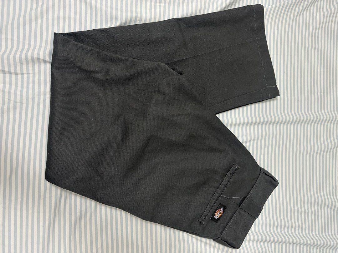 Dickies 874 Original Fit Pants (Category: Jeans) located in Mandaluyong City. Submitted by declutterwithdx (Listing ID 1424823957, Image 3). Description: Authentic dickies 874 pants (straight fit) Color: Gray Bought in Dickies trinoma Used 3x max 14 inches on waistband when laid flat Altered - length of pants is 38 inc RFS: Straight cut jeans dont fit my body type Meet ups in greenfield Or grab/lalamove mandaluyong area.