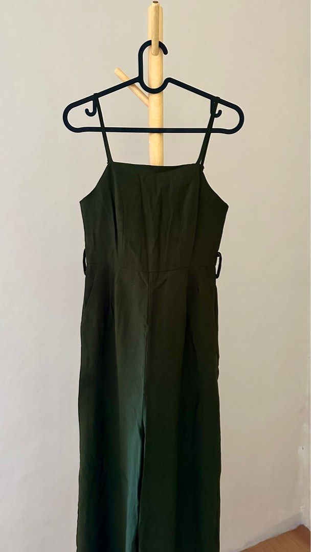 Editors Market Army Green Jumpsuit (Category: Dresses) located in Las Pinas. Submitted by audscams (Listing ID 1424788270, Image 1). Description: Lost the belt, but still so cute when worn. No stains or any issue 🤍.