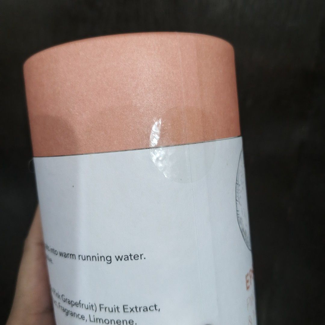 Epsom Bath Salts Pink Grapefruit & Nectarine (Category: Bath) located in Santa Rosa. Submitted by elle7777 (Listing ID 1424707819, Image 2). Description: Epsom bath salts with pink grapefruit and nectarine scent. It is designed to calm and relax, promoting better sleep. Ingredients include magnesium sulfate, citrus grandis, and prunus persica nectarina fruit extract. Directions: Pour a generous amount into warm running water to dissolve. Made in 