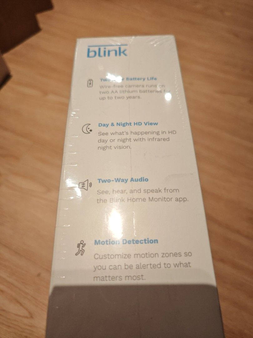 *Export only* Blink Indoor Battery Security Camera 5 cam kit with sync module445876665687756801