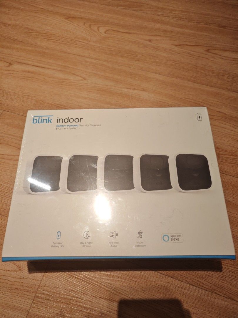 *Export only* Blink Indoor Battery Security Camera 5 cam kit with sync module
