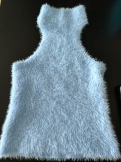 (Category: ) located in . Submitted by red1wardrobe (Listing ID 1424764252, Image 1). Description: .