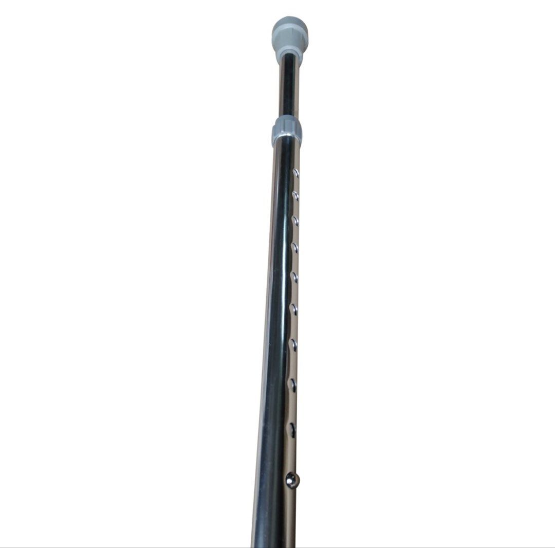 Forearm Aluminum Crutch / Saklay (Category: Everything Else Others) located in Muntinlupa City. Submitted by slaybabee (Listing ID 1424740147, Image 2). Description: Used a few times only - Lightweight and sturdy extruded aluminum tube with anodized finish - The upper and lower tube has an independent spring lock pin for adjusting arm cuff and handle height to fit different users from 37.4-49.61 arm cuff: 4 levels, handle: 10 levels - Ergonomical