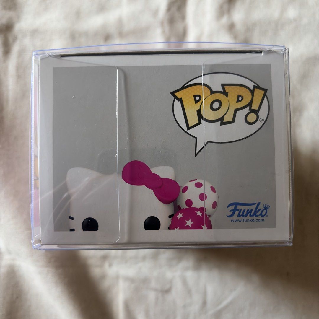 Funko Hello Kitty Hot Topic Exclusive (Category: Designer & Blind Box Toys) located in Silang. Submitted by delulubean (Listing ID 1424768858, Image 2). Description: Funko Hello Kitty Hot Topic Exclusive - original and noob - comes with protector - lalamove or j&t delivery (c/o buyer) - gcash payment 📍Silang, Cavite.