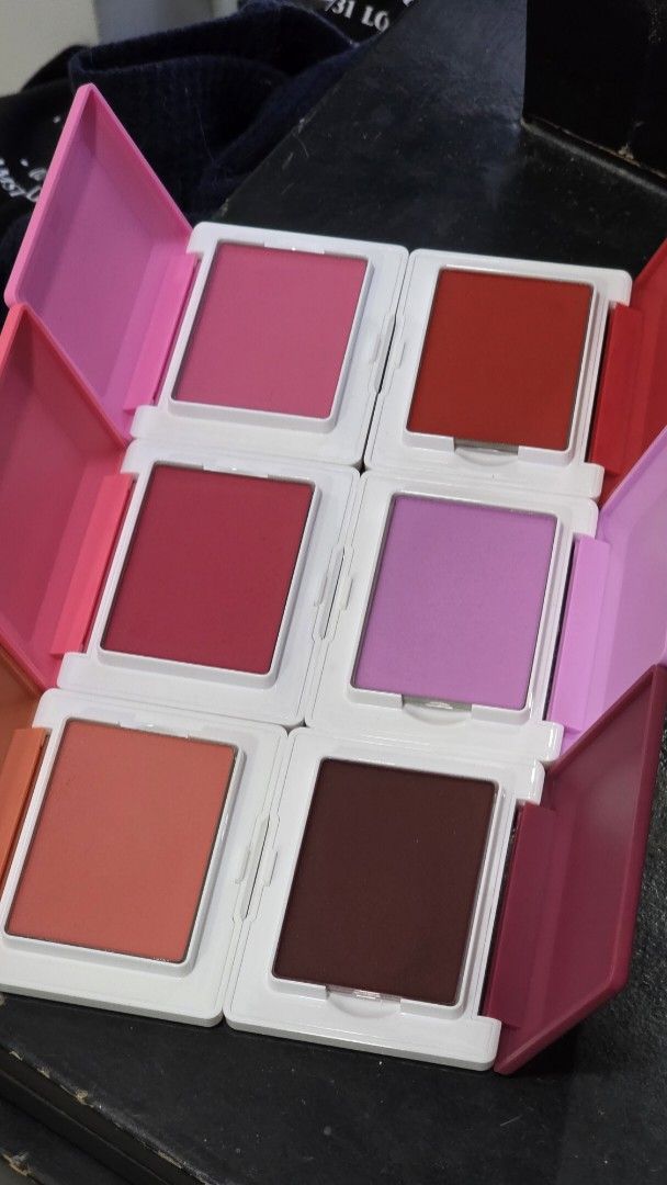 Glossier Plush Blush (Category: Makeup) located in Cavite. Submitted by fortruffles (Listing ID 1424783665, Image 2). Description: original price 1800php (not incl. international shipping) brand new ★ SOAR - bright pink BURST - bright red /reserved BILLOW - lavender BLOOM - cool baby pink PLUME - a rich plum /reserved BEAM - soft peach swatched (used a brush) GALE - tawny pink [sold] PUFF - light pink [sold] discount if you buy 2 or more ~ dm me.