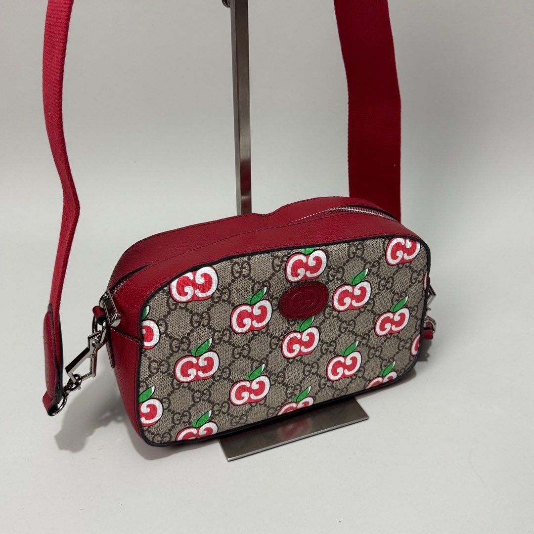 Gucci Cherry GG Crossbody Bag (Category: Luxury Bags & Wallets) located in Dagupan City. Submitted by thriftygoods.dagupan (Listing ID 1424750592, Image 2). Description: Authentic Rank A No flaws.