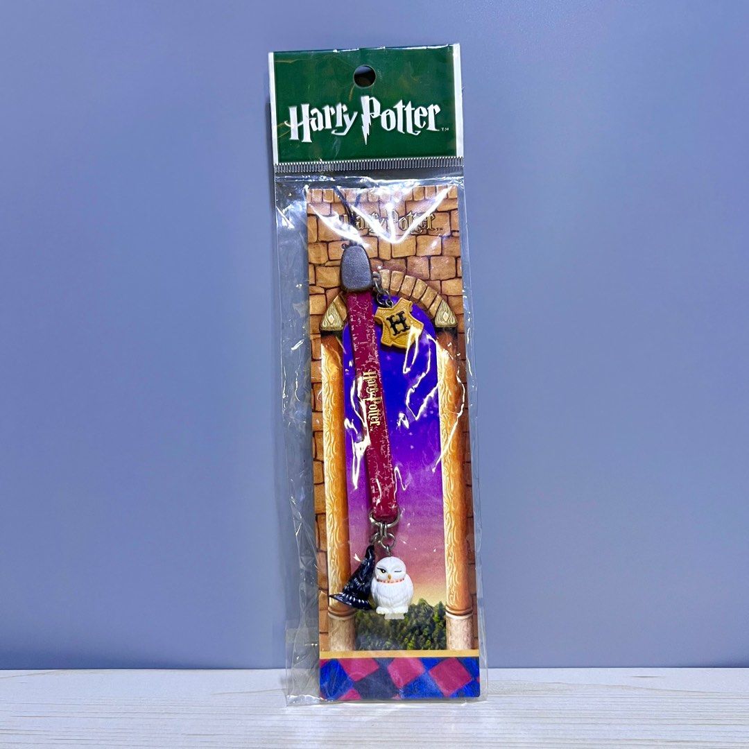 Harry Potter Hedwig and The Sorting Hat Mini Figure Strap 2-12.5cm - Php 350 (Category: Designer & Blind Box Toys) located in Davao. Submitted by pandorastoybox (Listing ID 1424847873, Image 1). Description: Harry Potter Hedwig and The Sorting Hat Mini Figure Strap 2-12.5cm - Php 350.