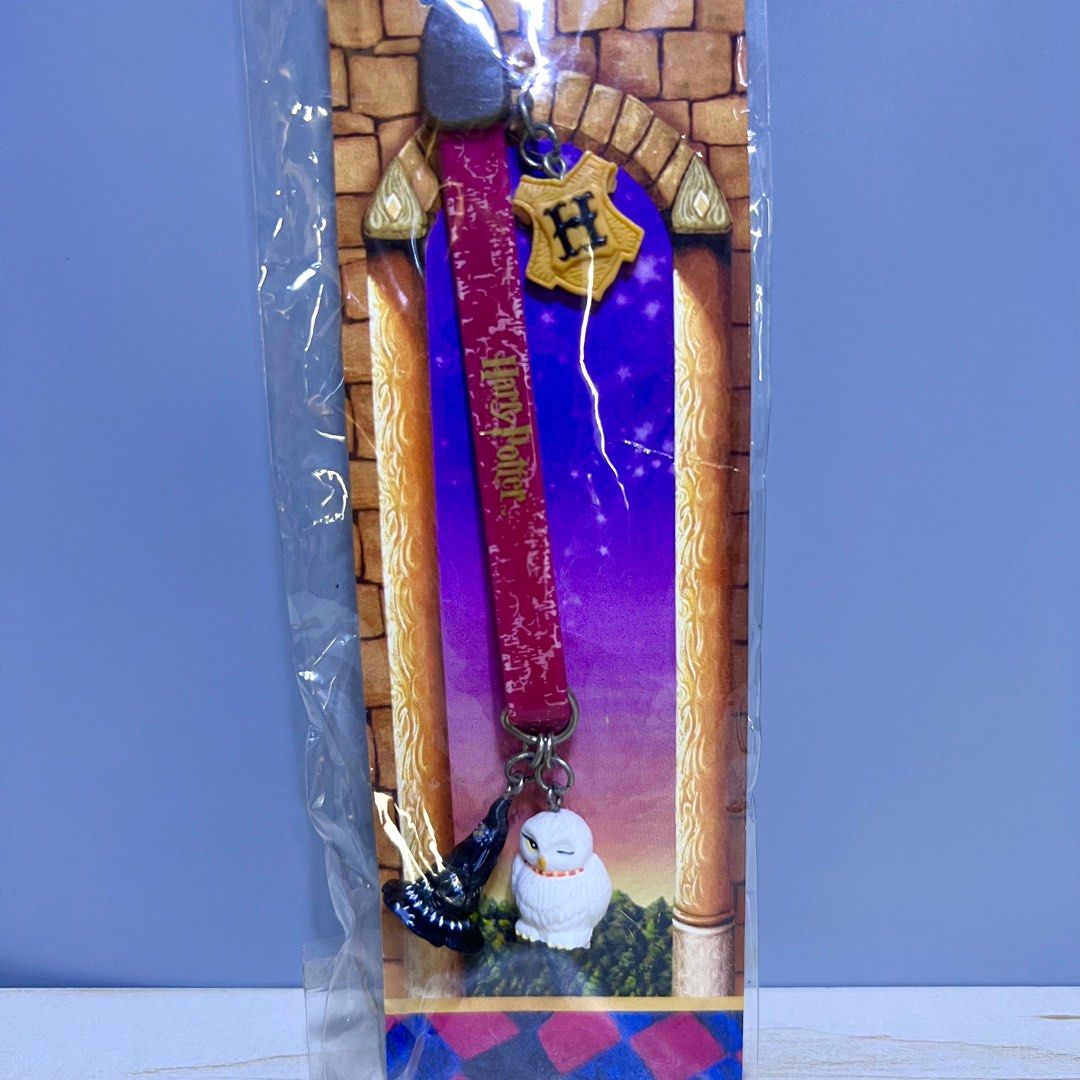 Harry Potter Hedwig and The Sorting Hat Mini Figure Strap 2-12.5cm - Php 350 (Category: Designer & Blind Box Toys) located in Davao. Submitted by pandorastoybox (Listing ID 1424847873, Image 2). Description: Harry Potter Hedwig and The Sorting Hat Mini Figure Strap 2-12.5cm - Php 350.