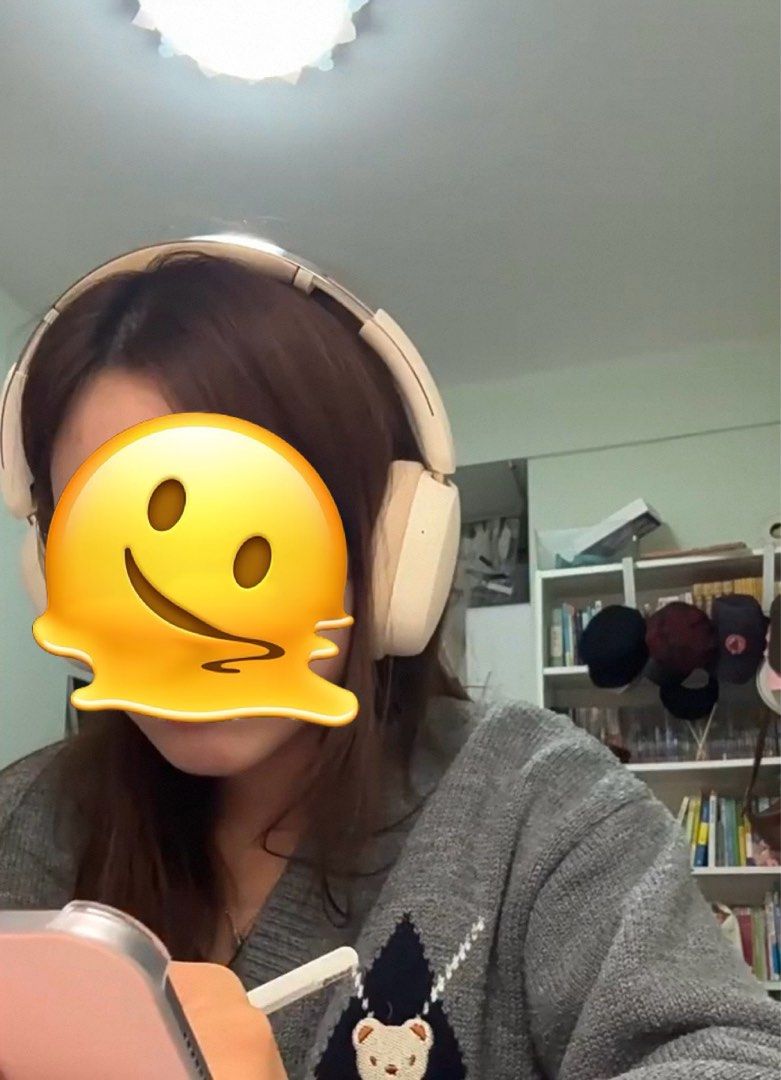 Headphones- off white65671951915905111