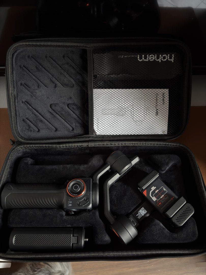 Hohem iSteady M6 Gimbal (Category: Gimbals & Stabilizers ) located in Mabalacat. Submitted by clu11est (Listing ID 1424732736, Image 1). Description: Selling: Hohem Isteady M6 Kit Includes: Gimbal itself Magnetic AI vision sensor Tripod Carrying case Box (Basically complete!) Selling for ₱7000 (Also open to swap to Nintendo Switch V2 or Lite) Pampanga area.