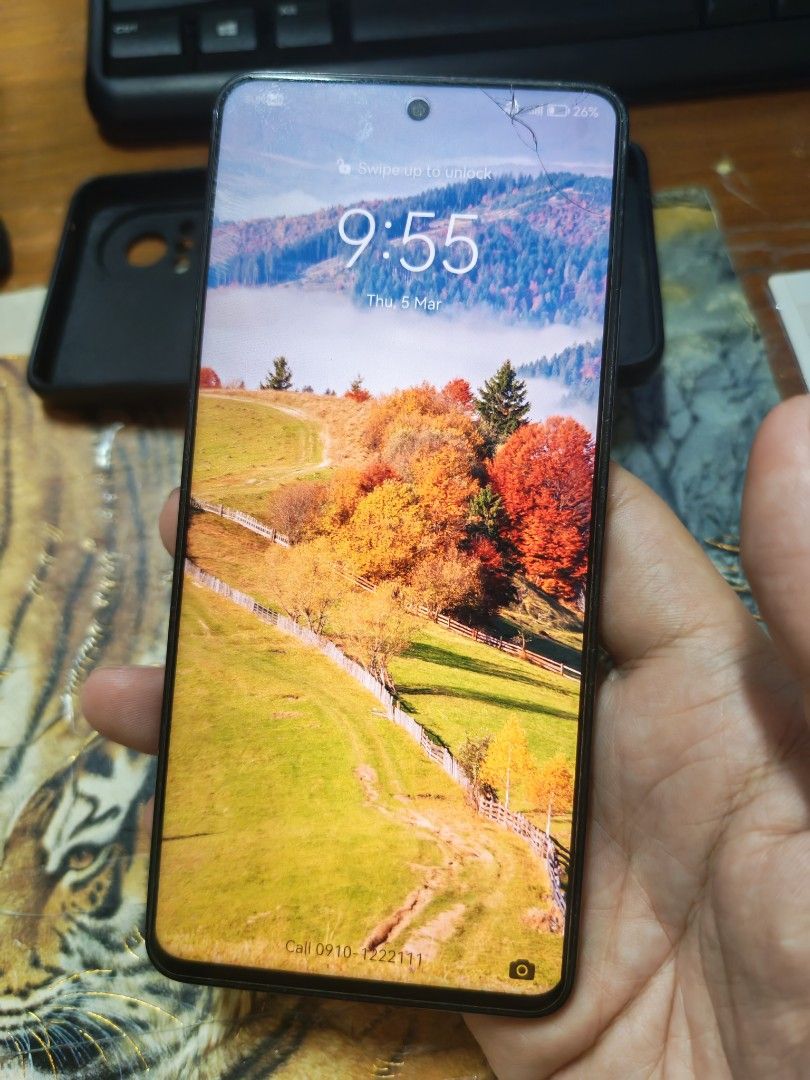 Huawei nova 9se mint (Category: Huawei) located in Manila. Submitted by GentleGiant (Listing ID 1424715336, Image 1). Description: Mint condition Used only as extra phone With skin from 1st day Binondo loc Box and unit only Charger not included since its lost.