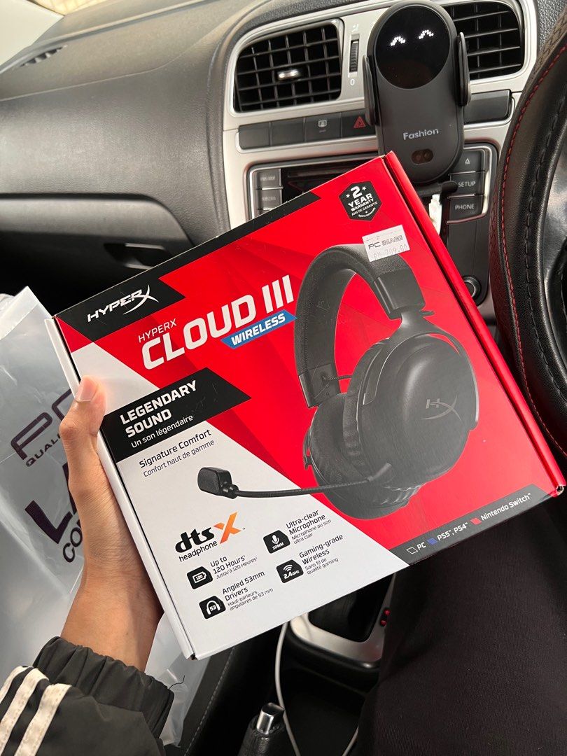 Hyperx Cloud 3 Wireless (Category: Headphones & Headsets) located in Kuala Lumpur. Submitted by datoaryy (Listing ID 1424873108, Image 1). Description: - baru pakai sekali - warranty 2y - semua masih elok dan wangi - bau kedai .
