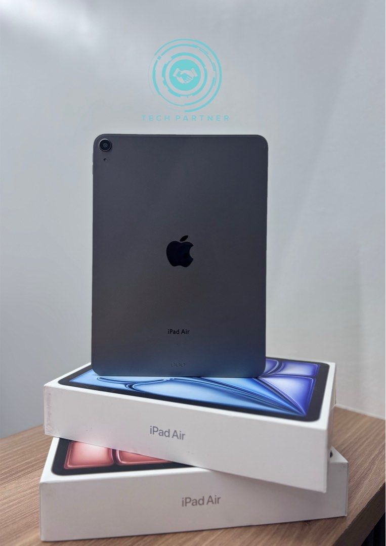 IPad Air M3 11inch 128gb (Category: iPad) located in Manila. Submitted by kkatelien07 (Listing ID 1424762110, Image 3). Description: 💯 ORIGINAL • BRAND NEW • SEALED 📱 iPad Air M3 11’’ – 128GB&256GB 🛡️ Warranty Coverage: • 1 Year Official Apple Warranty 📍 Store Pickup Location (Waze: Tech Partner PH – Pasig City) G-10, Ortigas Technopoint Parking Bldg. Julia Vargas Ave., Pasig City (CW Home Depot Compound) Near the wall climbing area & Uncle J
