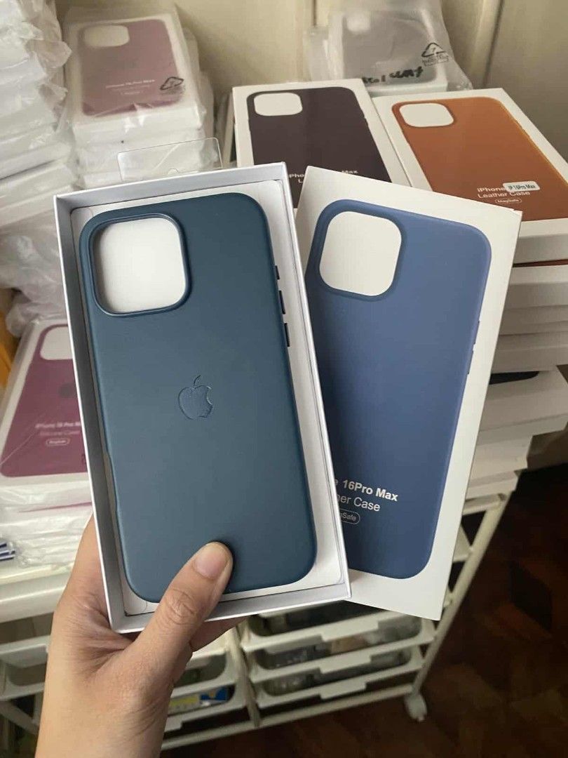iPhone 16 Pro Max MagSafe Leather Case [Navy Blue] (Category: Cases & Sleeves) located in Manila. Submitted by mercedgret74092 (Listing ID 1424718435, Image 1). Description: Other colors also available :) Pm me.