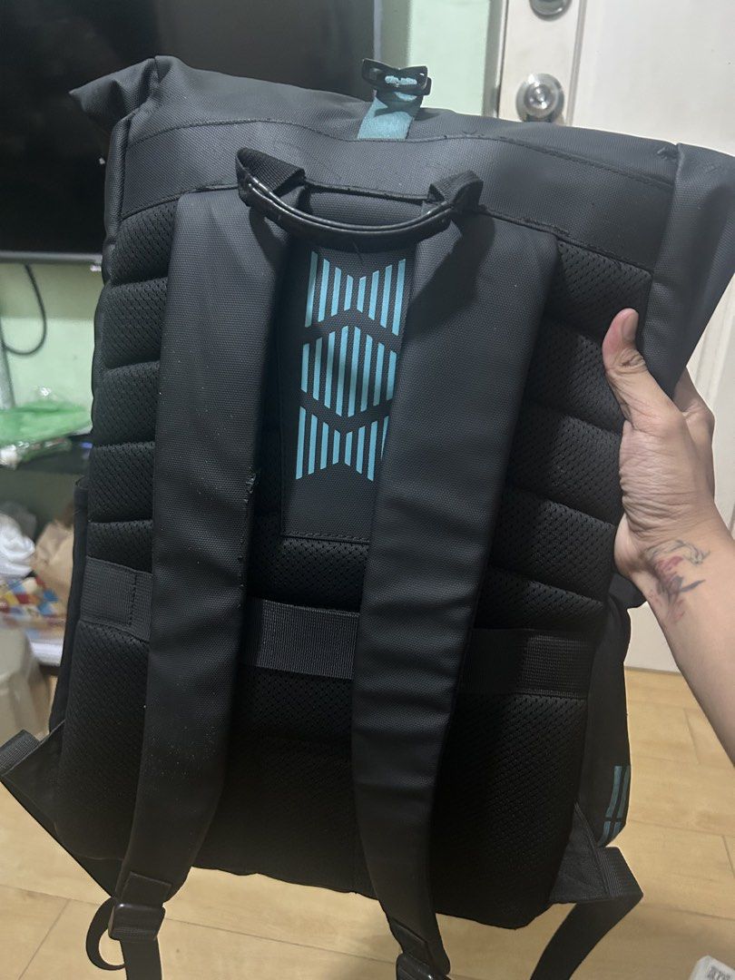 Lenovo Gaming Laptop Backpack (Category: Laptop Bags & Sleeves) located in Manila. Submitted by egroeg13th (Listing ID 1424849063, Image 3). Description: Selling my well-used backpack - honestly really loved how much this supports my things and also has so many pockets inside (mas gamit ko to kaysa sa herschel ko lol) Rfs: Need to let this go na for a compact backpack SRP: 2k for brand new Features: Backpack or Laptop Bag - Color: Black - Design: