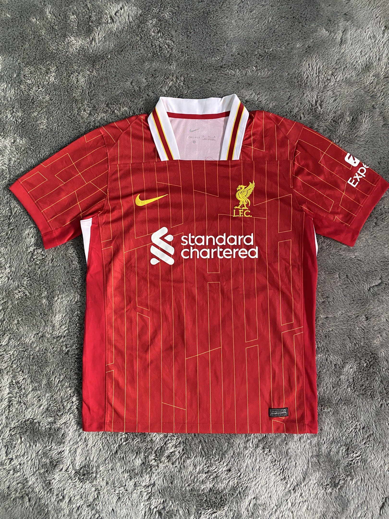 Liverpool FC Jersey (Category: Activewear) located in Liloan. Submitted by thehigherculture (Listing ID 1424737210, Image 1). Description: FC LIVERPOOL JERSEY Condition : excellent condition, crispy Dimes : 21 x 28 Size : large Issue : none 📩.