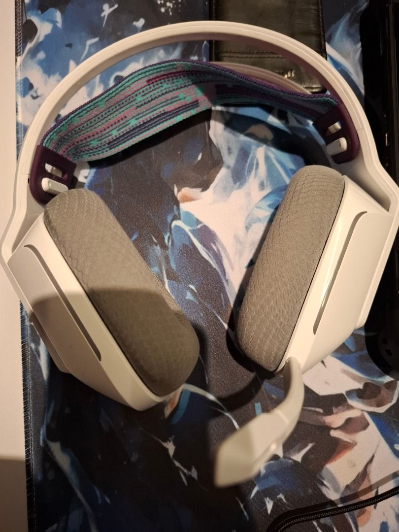 Logitech G733 Wireless Gaming Headset - White