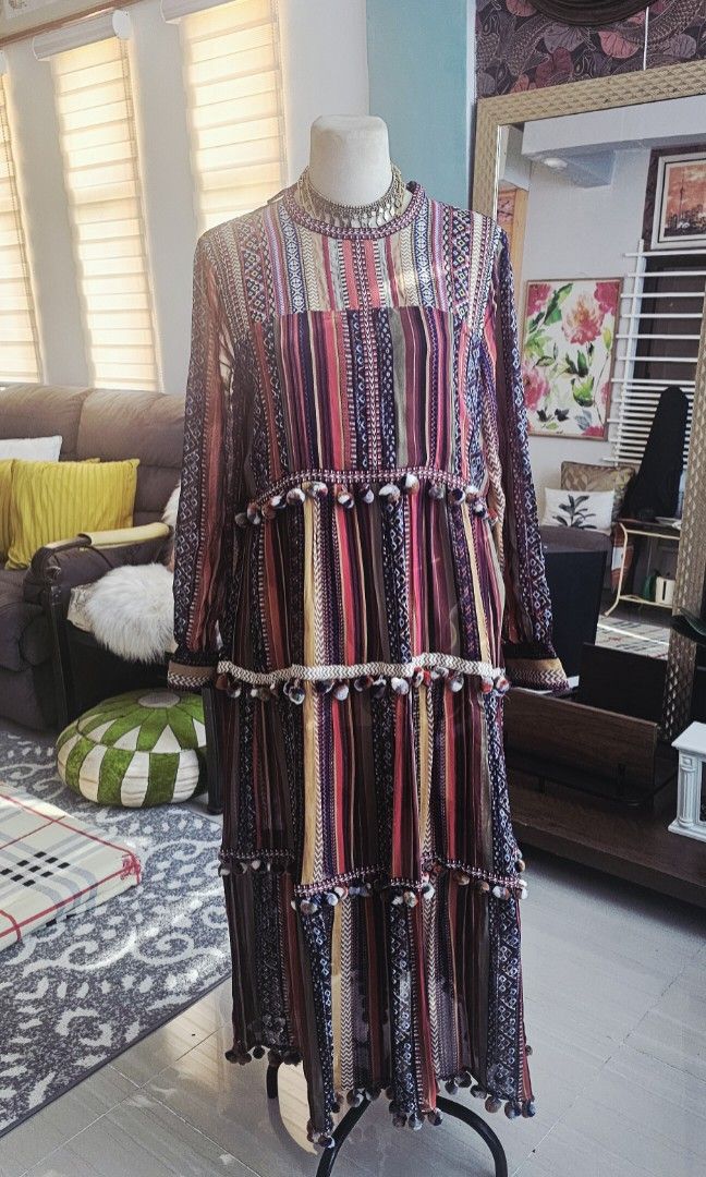 Long dress (Category: Dresses) located in Cainta. Submitted by houseofseconds (Listing ID 1424773412, Image 2). Description: Zara size Medium but can fit large.Decluttering.
