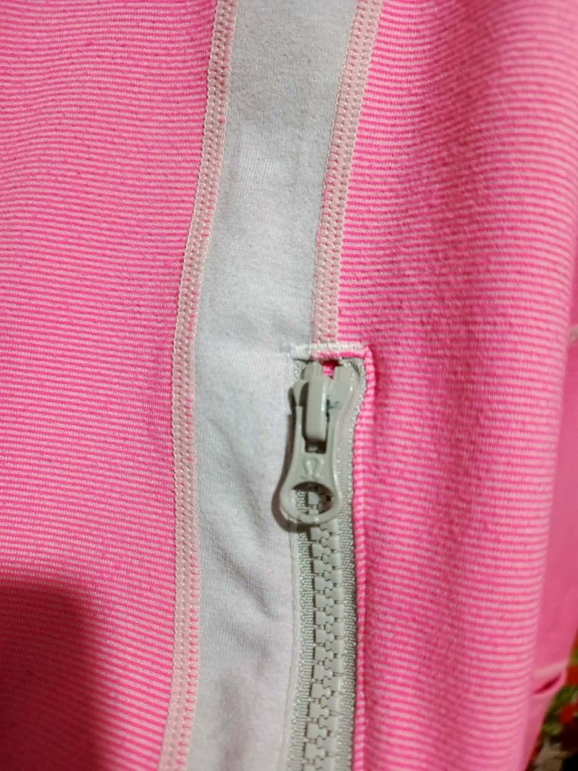Lululemon Athletica hot pink jacket Size 12 (Category: Coats, Jackets and Outerwear) located in Valenzuela. Submitted by shs.by.marc (Listing ID 1424852908, Image 3). Description: Location : Karuhatan Valenzuela Dimes : 18W x 25L.