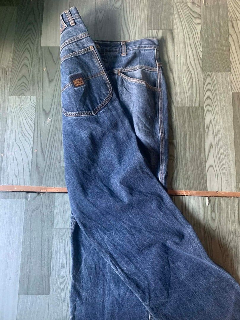 Marithe Francois Girbaud Carpenter Jeans (Category: Jeans) located in Pasig City. Submitted by jstnisidor81288 (Listing ID 1424760546, Image 3). Description: Authentic Size 34 length 45 Need wash only.