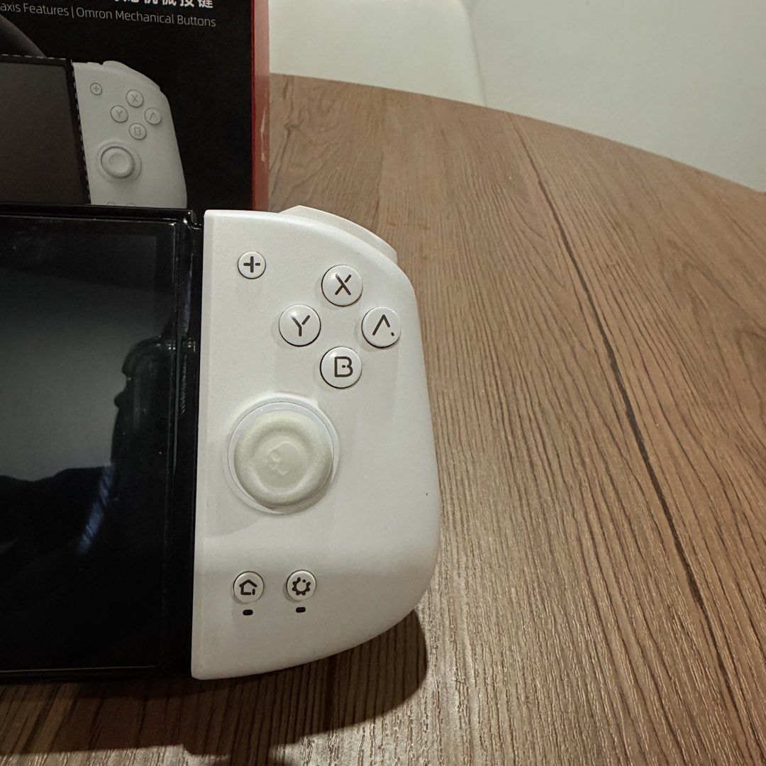 Mecool HD Controller for Nintendo Switch (Category: Controllers) located in Valenzuela. Submitted by gearpandaph (Listing ID 1424833508, Image 3). Description: 🔥 FOR SALE: Mobapad M6 HD (WHITE) – COMPLETE SET! 🔥 Mga ka-gamer! 🎮 Upgrade your gaming experience with this Mobapad M6 HD (White) – perfect for serious and competitive players! ✅ Complete with box ✅ With extra accessories ✅ Well taken care of ✅ Smooth and responsive controls ✅ Solid bu