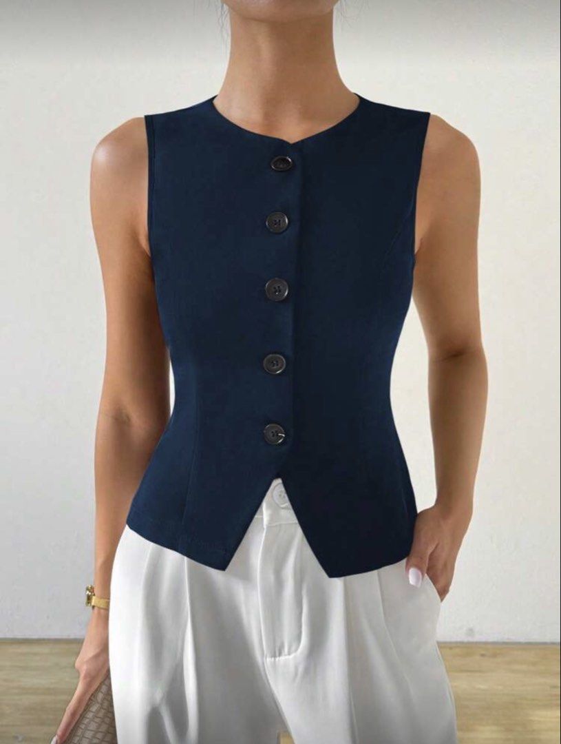 Navy Blue Sleeveless Vest Top (Category: Sleeveless) located in Manila. Submitted by ja_ddd (Listing ID 1424832552, Image 1). Description: .