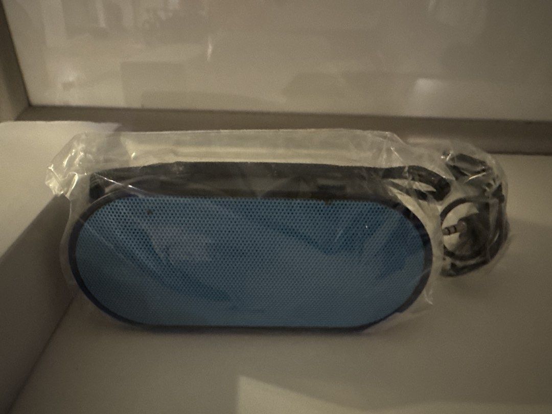 Portable Bluetooth Speaker - Blue