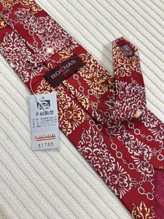 由 suit_up (刊登 ID 1424771931，圖片 1) 提交，位於 的 (類別：)，說明：。