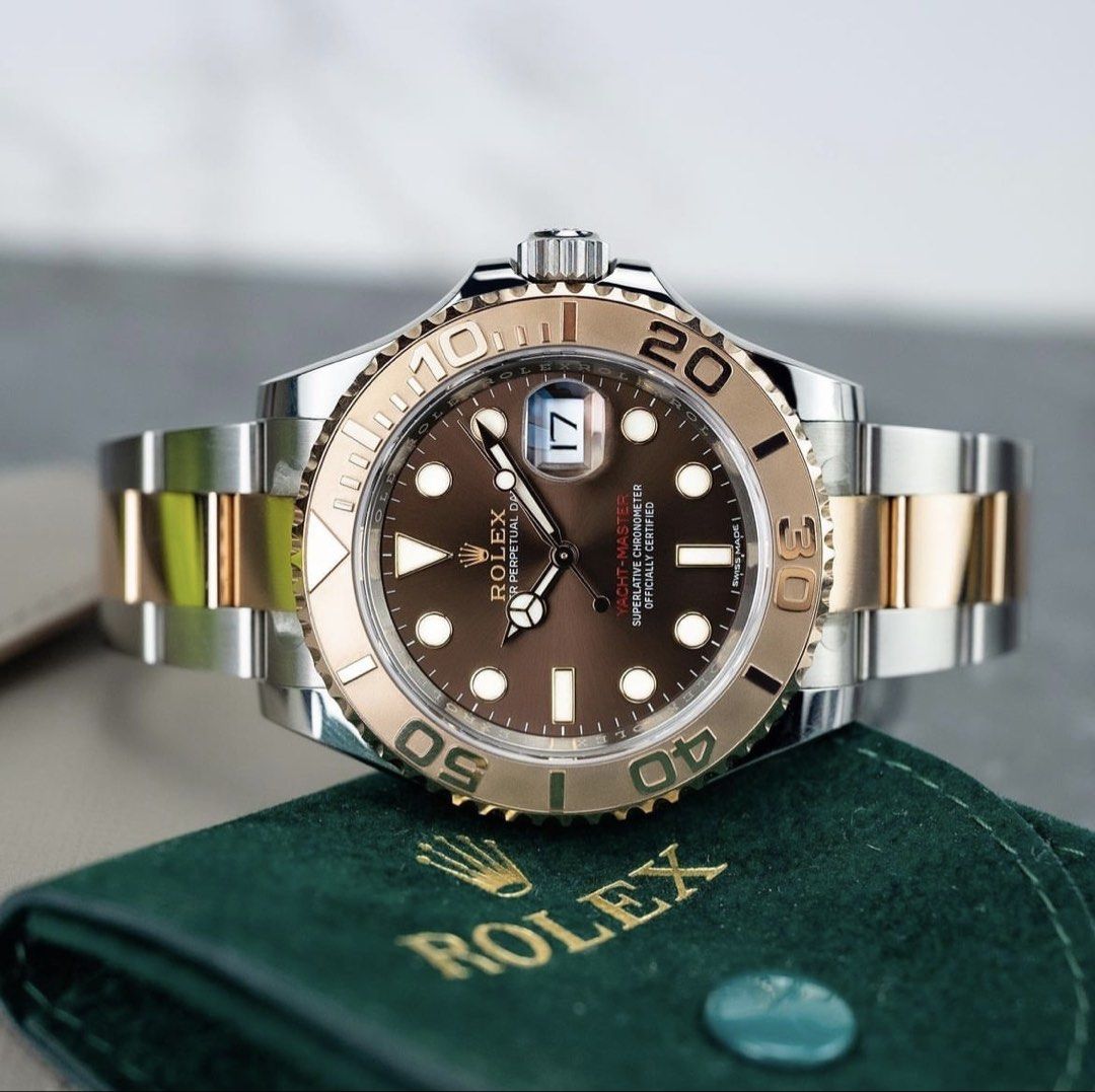 Rolex Yacht-Master 40 116621 Chocolate Dial 2019 (Category: Watches) located in Singapore. Submitted by everose.gold (Listing ID 1424828807, Image 2). Description: Rolex Yacht-Master 40 116621 Chocolate Dial 2019 Price: S$18,888 Beautiful Rolex Yacht-Master 40 Ref. 116621 with the highly sought-after sunburst chocolate dial and Everose Rolesor combination. Discontinued reference with one of the most iconic colour pairings Rolex has produced. Spor