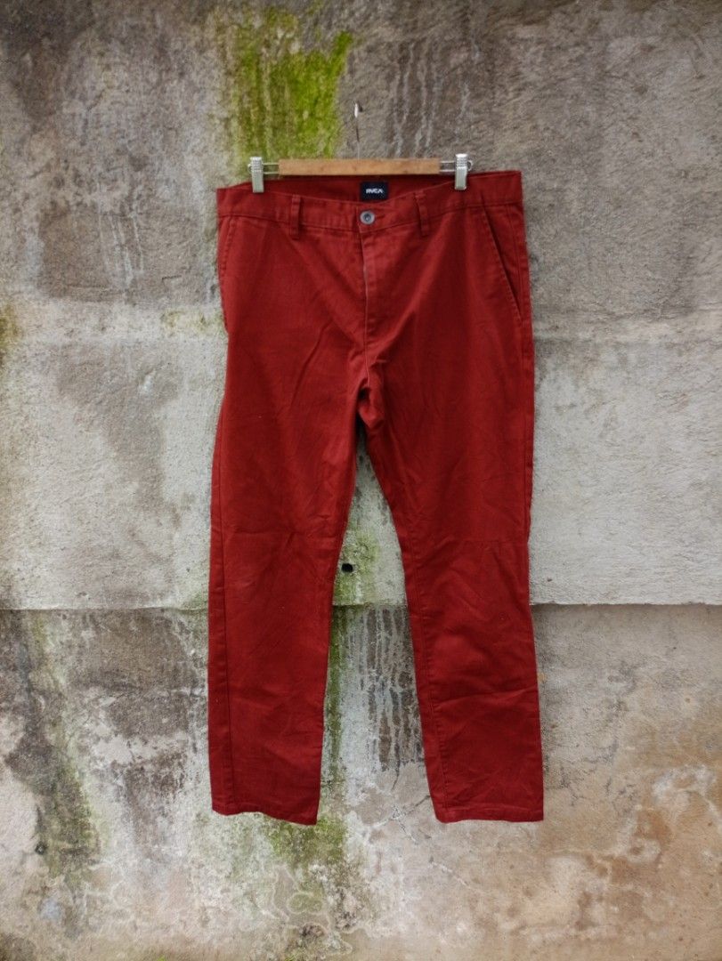 RVCA WEEK END CHINO Pants - Size 36 (Category: Chinos) located in Manila. Submitted by street.hustlin (Listing ID 1424718362, Image 2). Description: RVCA WEEK END CHINO PANTS Size - 36 Length - 44 Leg opening - 8.5 Excellent Condition No major flaw Need wash only PHP 850 Location Santiago City Isabela ‼️ .