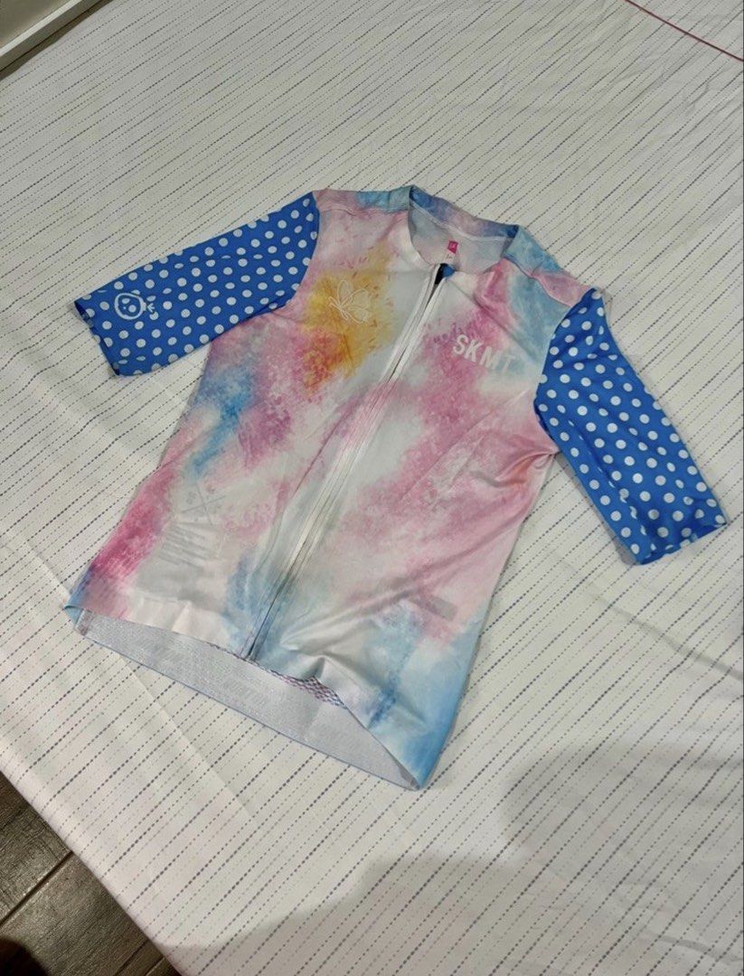 Small Monton Cycling Jersey (Category: Bicycles) located in Quezon City. Submitted by kaeeeq (Listing ID 1424791199, Image 1). Description: .