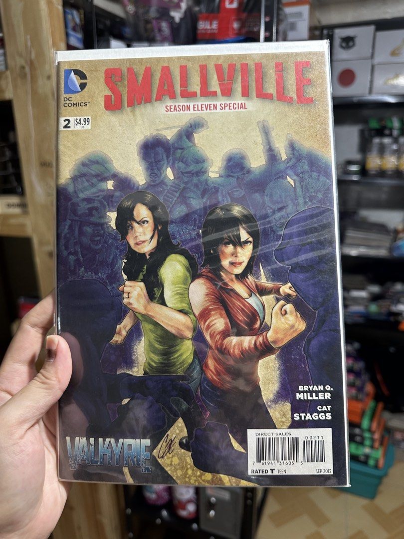 Smallville Season 11 Special #2 (Category: Comics & Manga) located in Binan City. Submitted by elf.0000 (Listing ID 1424833196, Image 1). Description: - Smallville Season 11 Special #2 comic book. - Features vibrant cover art. - Perfect for collectors and fans of the series. - A great addition to any comic book collection. P150.00 plus sf Payment via gcash Ship thru j&t.