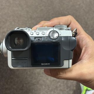 (Category: ) located in . Submitted by guanyu2413 (Listing ID 1424791549, Image 1). Description: .
