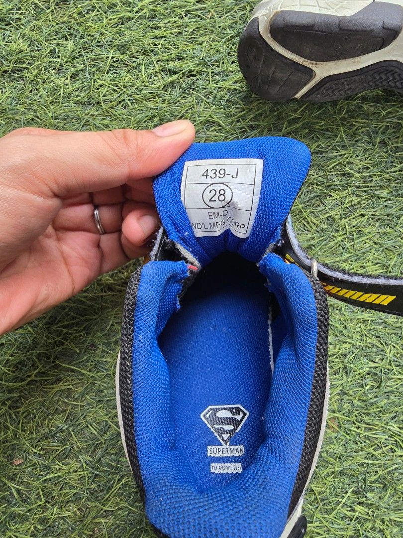 Superman Kids Shoes Size 28 (Category: Babies & Kids Fashion) located in Manila. Submitted by ciaciaow (Listing ID 1424704136, Image 3). Description: 💫Superman kids shoes 💫Size 28 💫Superman logo on insole 💫8/10 💫Bulakan, Bulacan.