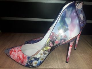（分類：）位於 。 由 superhighheel 提交（商品編號 1424793837，圖片 1）。簡介： 。