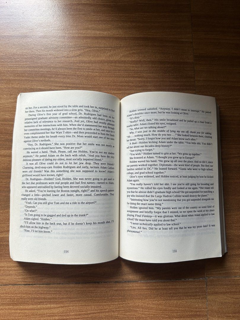 The Love Hypothesis by Ali Hazelwood (Category: Storybooks) located in Cainta. Submitted by scarletsclosetph (Listing ID 1424713413, Image 3). Description: - no annotations - mild dents, covered by plastic cover - doesn’t affect reading quality - not authentic bought at 🍊 but like original—same story, pages RFS: decluttering! 📍loc: Cainta, Rizal Available for Delivery & Meet-up at Sta. Lucia Mall/Q-Plaza .