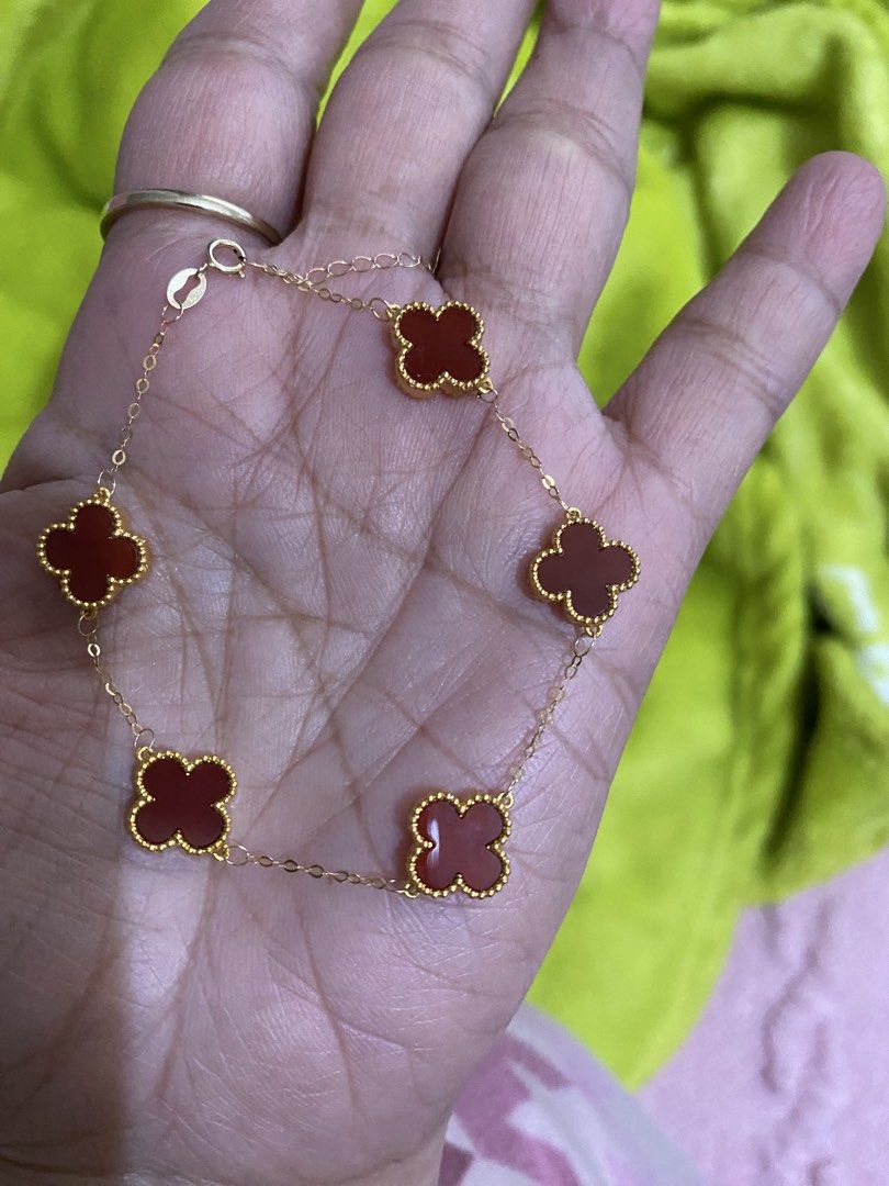 V * C * A * Carnelian necklace bracelet set (Category: Necklaces) located in Quezon City. Submitted by annbonrostro (Listing ID 1424704752, Image 3). Description: 18k Both Hongkong settings Dainty 10mm Carnelian set 22,500 Super mura na po eto Current market price s arranque Necklace pa lng n station is more or less 35k n.