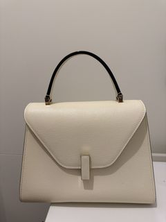 （分類：）位於 。 由 swiftiesss 提交（商品編號 1424691898，圖片 1）。簡介： 。