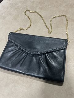 (Category: ) located in . Submitted by kelip2preloved (Listing ID 1424862952, Image 1). Description: .