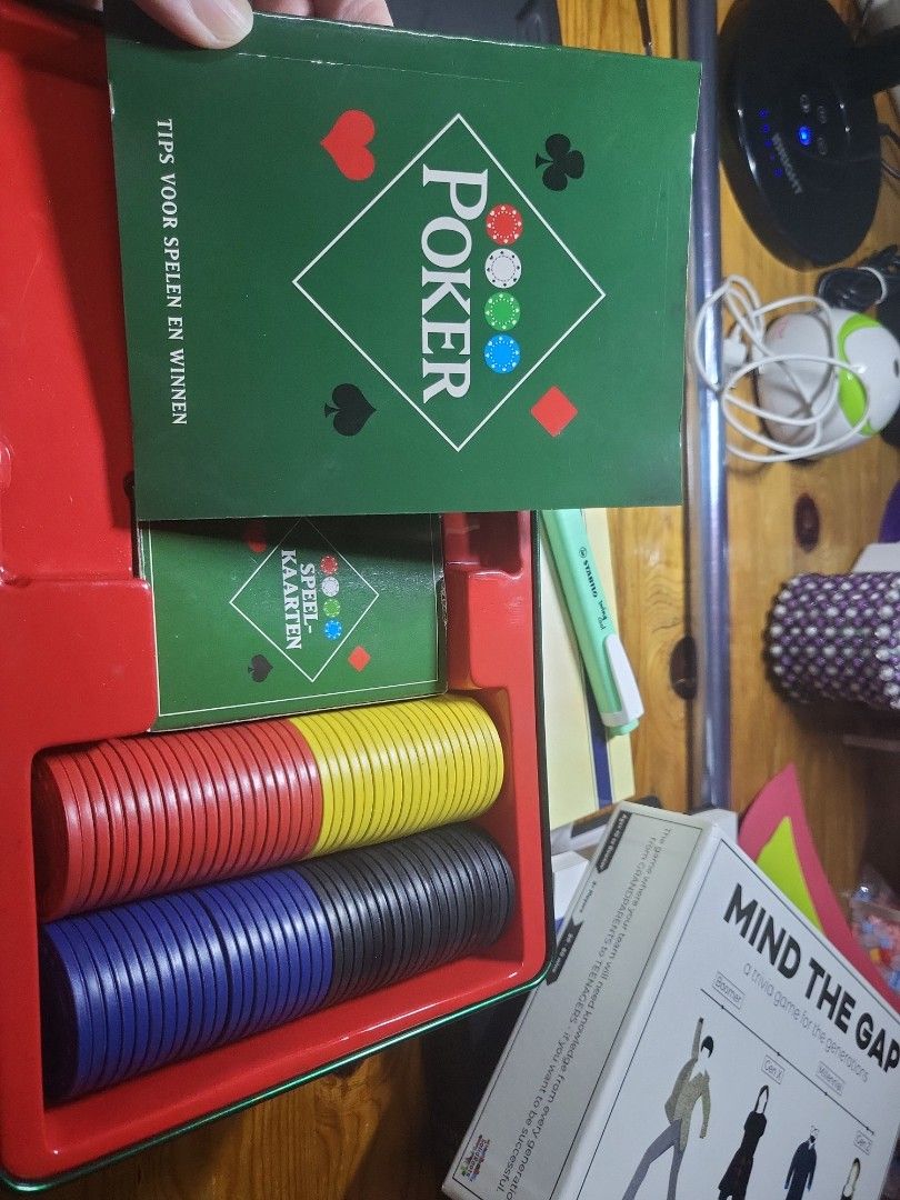 Vintage Poker Set (Category: Board Games & Puzzles) located in Caloocan City. Submitted by lynette1977 (Listing ID 1424860399, Image 3). Description: tin can <a bit rustes> instructions in german <i think> .