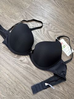 (Category: ) located in . Submitted by jr.wardrobe (Listing ID 1424788347, Image 1). Description: .